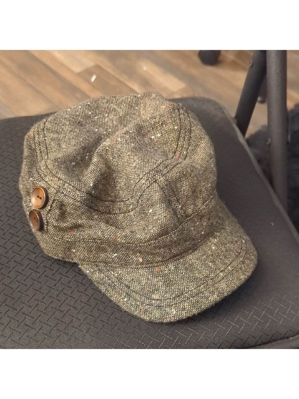 Stylish Grey Tweed Cap with Button , Red/White Specks Accents
